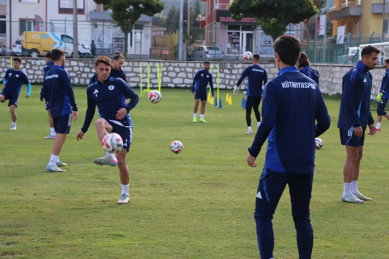 Kütahyaspor, Anadolu Üniversitesi Maçına Hazırlanıyor 2