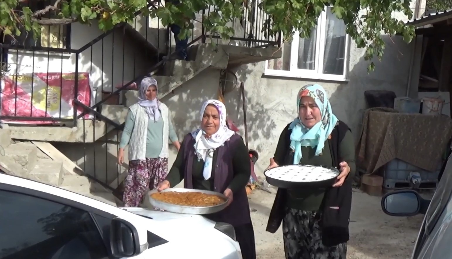 Manisa’da Düğünlerde “Ilgisiz Akrabaya” Suyla Ceza 1