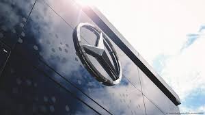 Mercedes Batıyor Mu? Kârı Yarı Yarıya Azaldı…