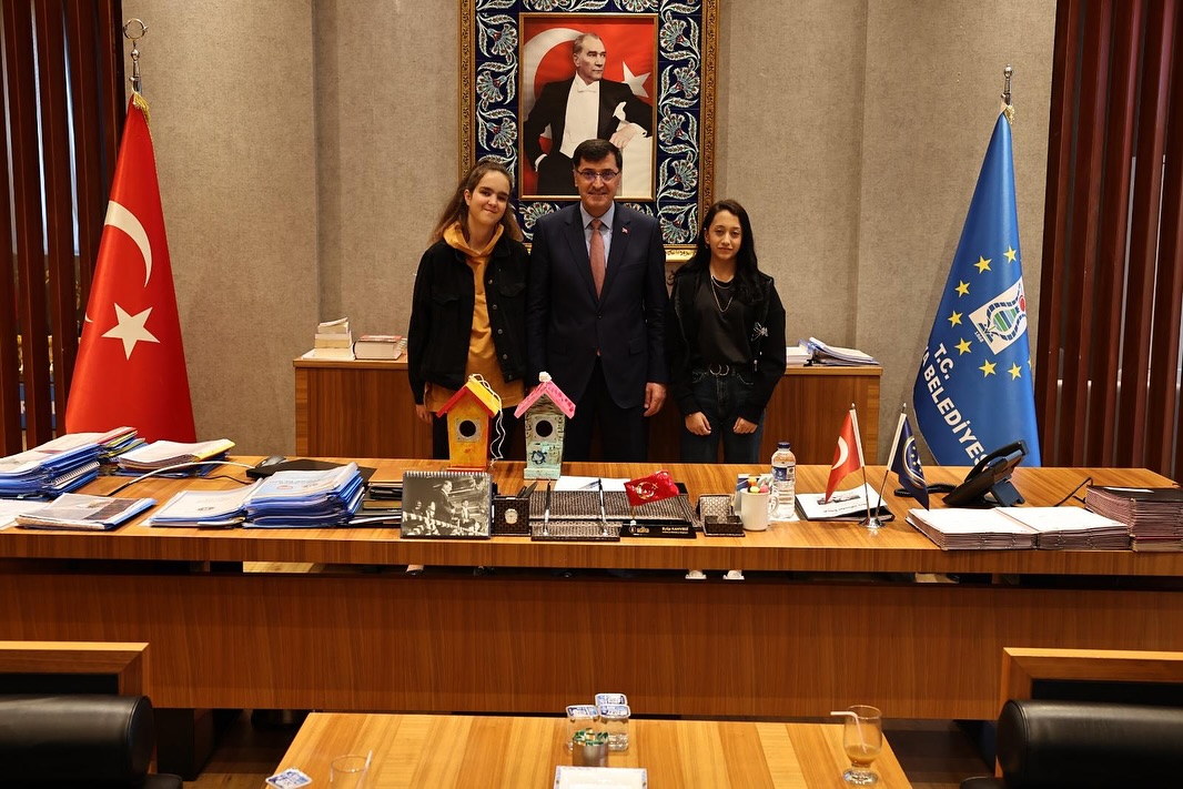 Özel Bireylerden Anlamlı Hediye Kuş Evleri Belediye’ye Teslim Edildi2