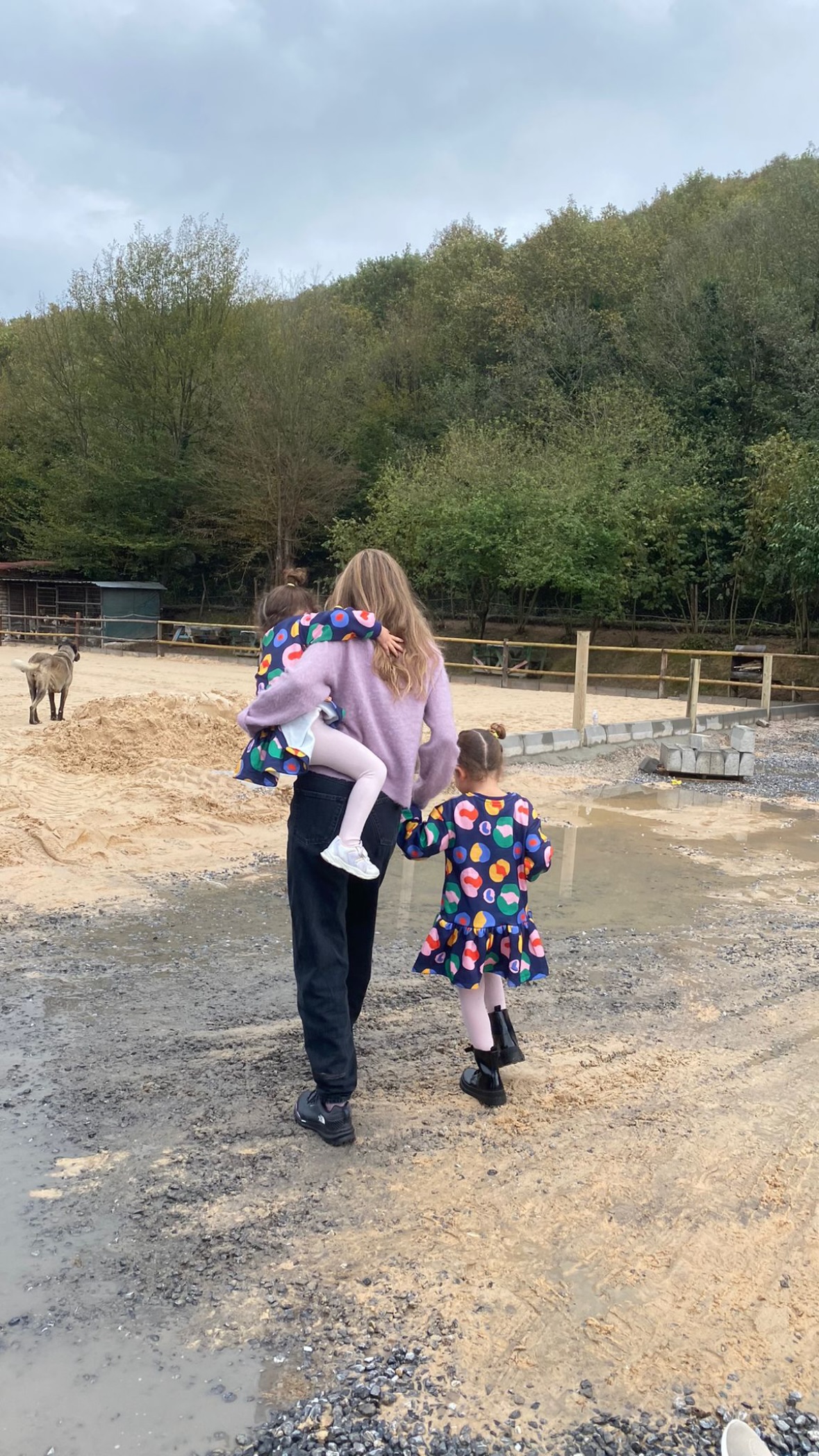 Sinem Kobal'ın Kızları İle Paylaşımı “Doğanın İçinde Huzur” (3)