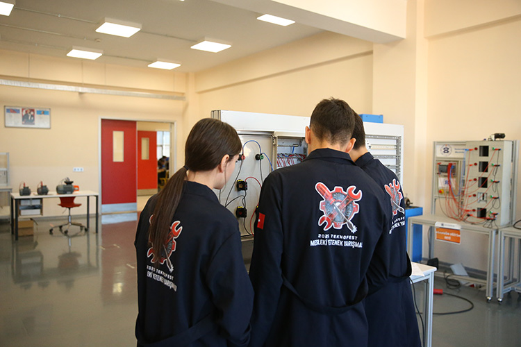 Teknofest 2025 Birincisi Meslek Liseliler Yeni Hedef Peşinde 1