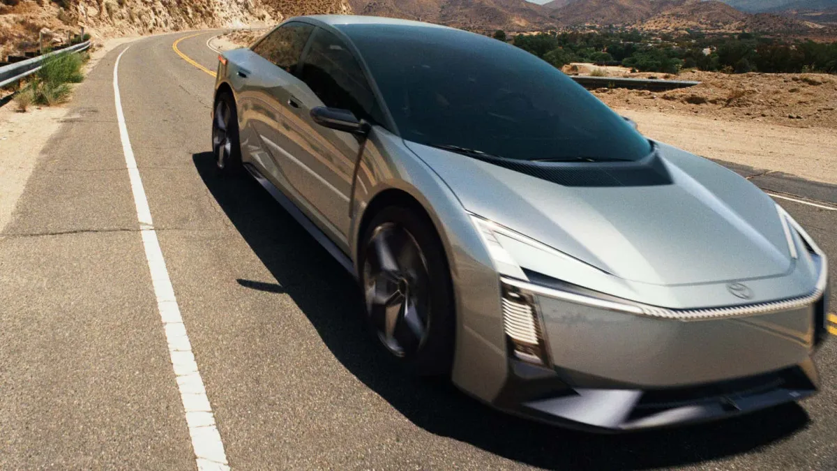 Toyota Elektrikli Corolla Konseptini Tanıttı1