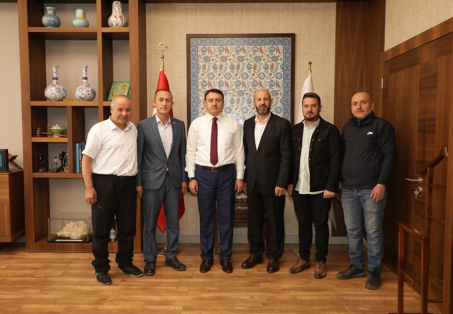 Vali Musa Işın, Pazarcılar Odası Heyetini Kabul Etti2