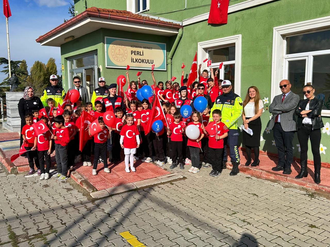 Kütahya’da öğrencilerle Cumhuriyet’in 102. yılı kutlandı-3