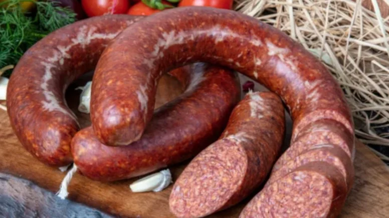 Bakanlık Duyurdu “Dana Sucuk” Diye Eşek Eti Satmışlar