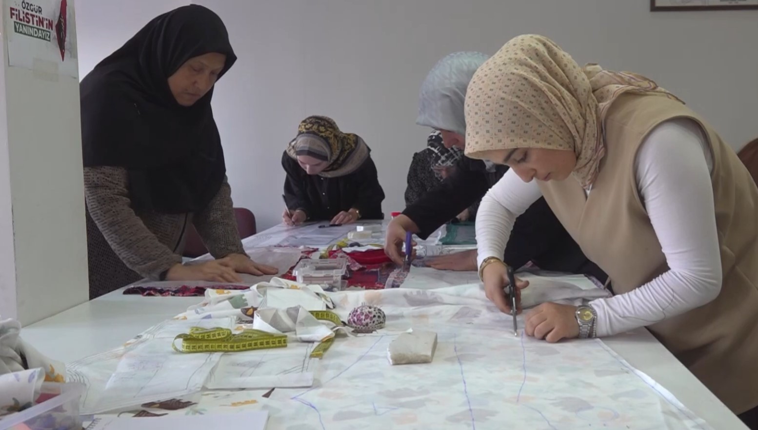 Bilecik’te Kadınlar Dikiş Atölyesiyle Gelir Elde Ediyor 2