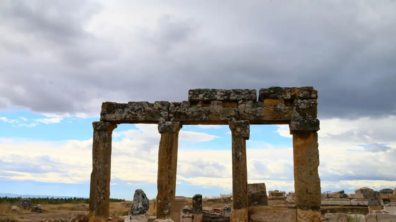 Blaundos Antik Kenti’nde Stadyum Gün Yüzüne Çıkıyor 1