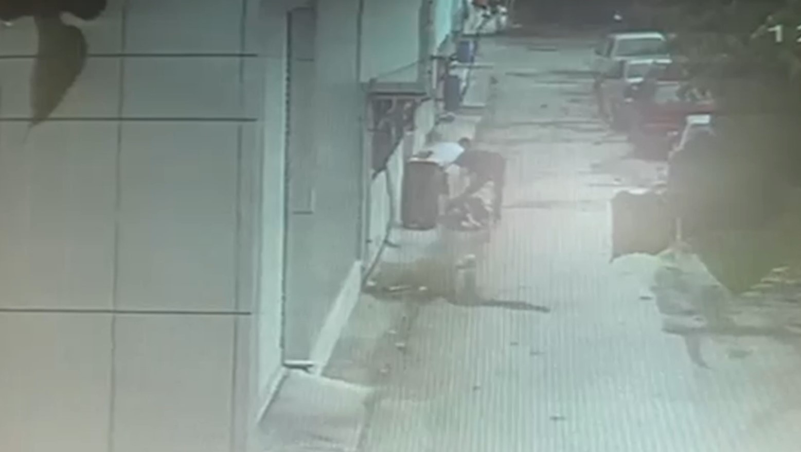 Bursa’da Balkondan Düşen Baba Ağır Yaralandı 1