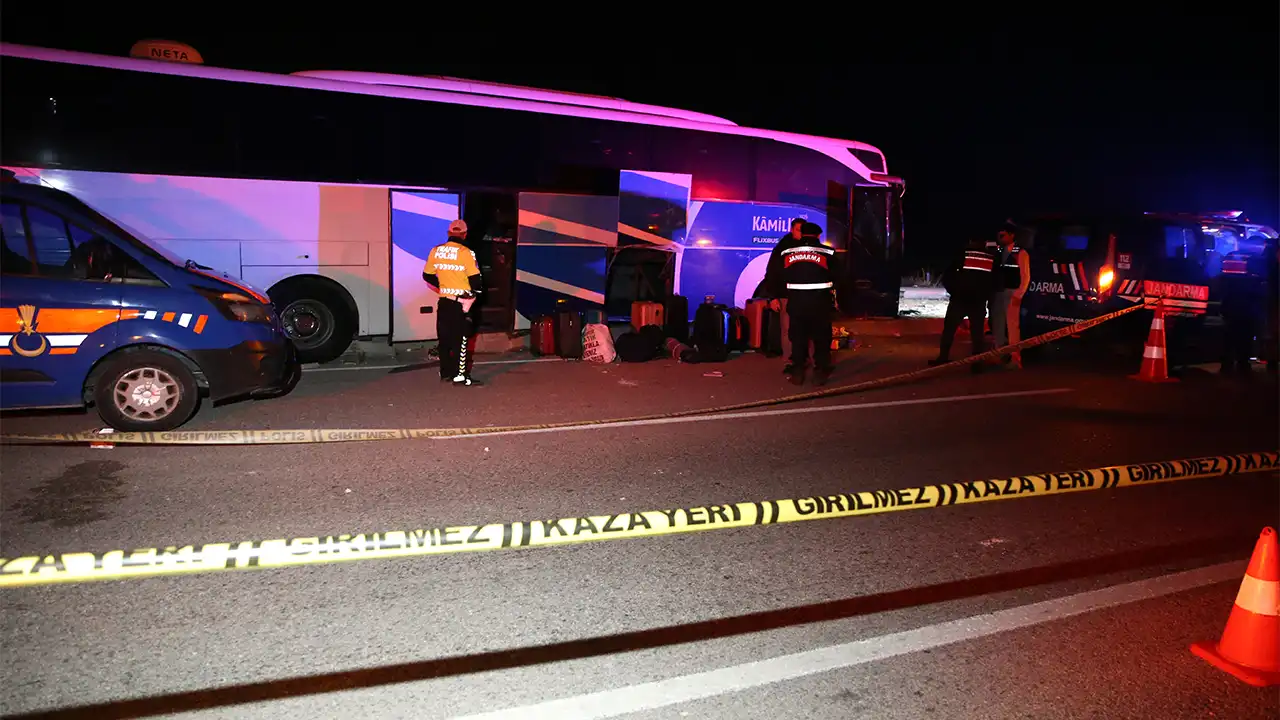 Denizli’de Otobüs Kazasında 1 Kişi Hayatını Kaybetti 2