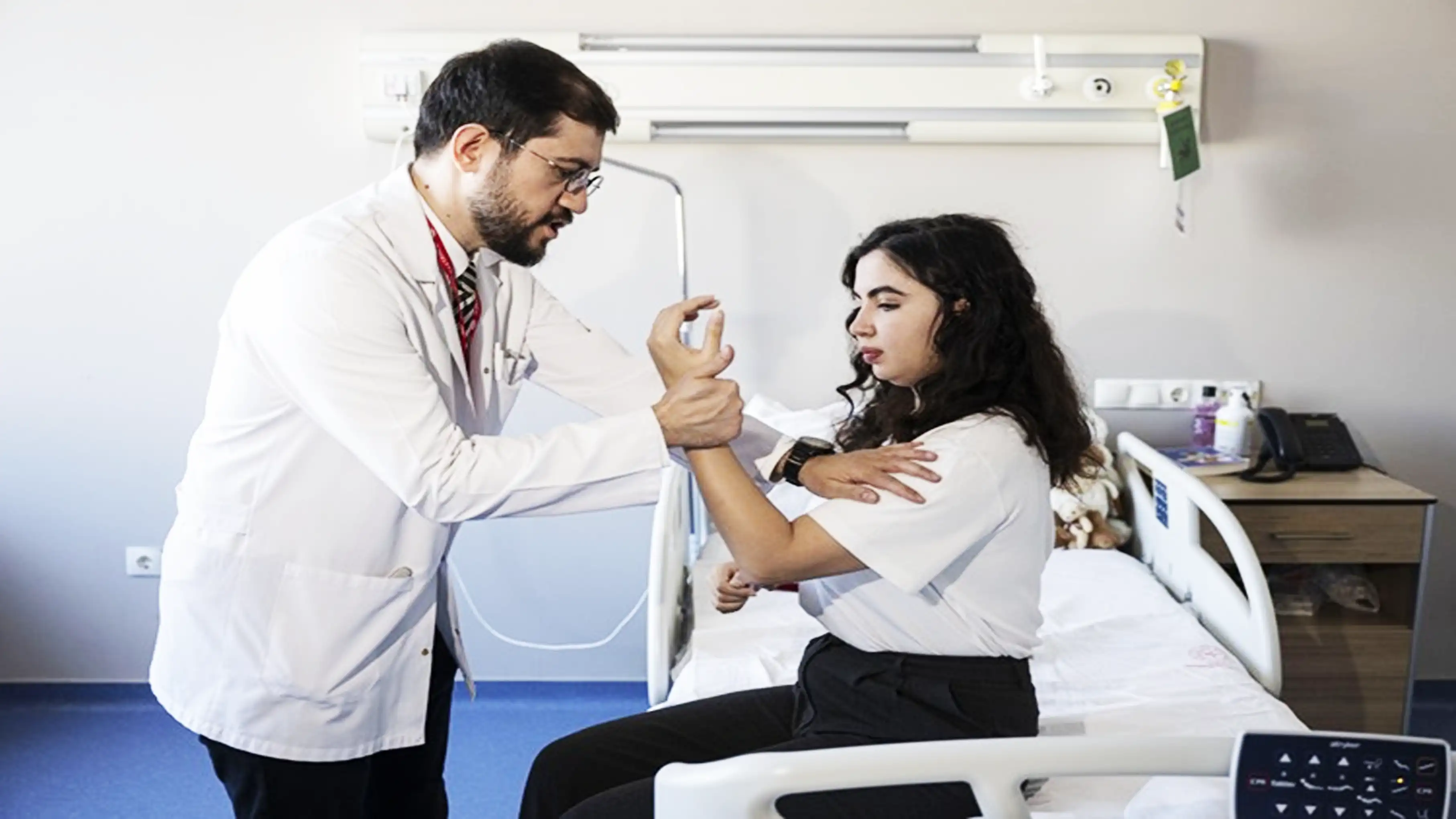 İnme Geçiren Genç Mühendis Tedaviyle Yeniden Yürüdü 1