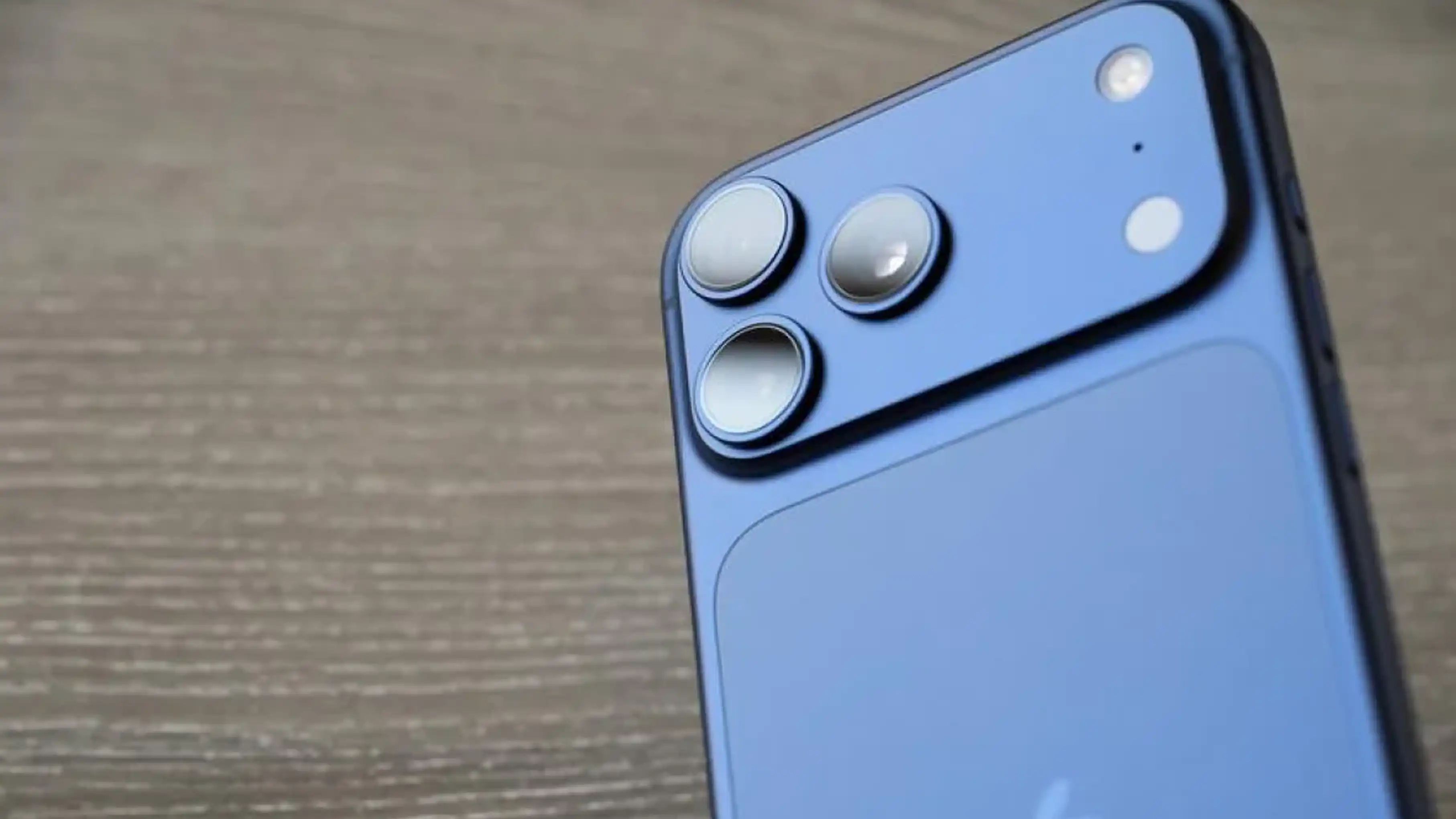 Iphone 18 Pro Serisi Şeffaf Kapak Ve Delikli Çentikle Geliyor