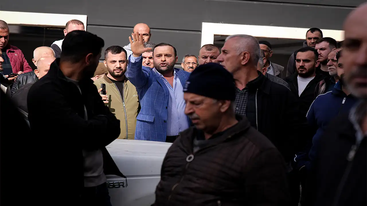 İzmir Konak’ta Taziyeevinin Yıkımı Mahalleliyi Gerdi 1