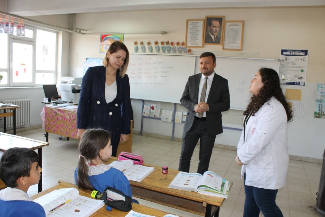 Kütahya Altıntaş İlçe Milli Eğitim Müdürü Tuba Sinan, Okul Ziyaret Etti5