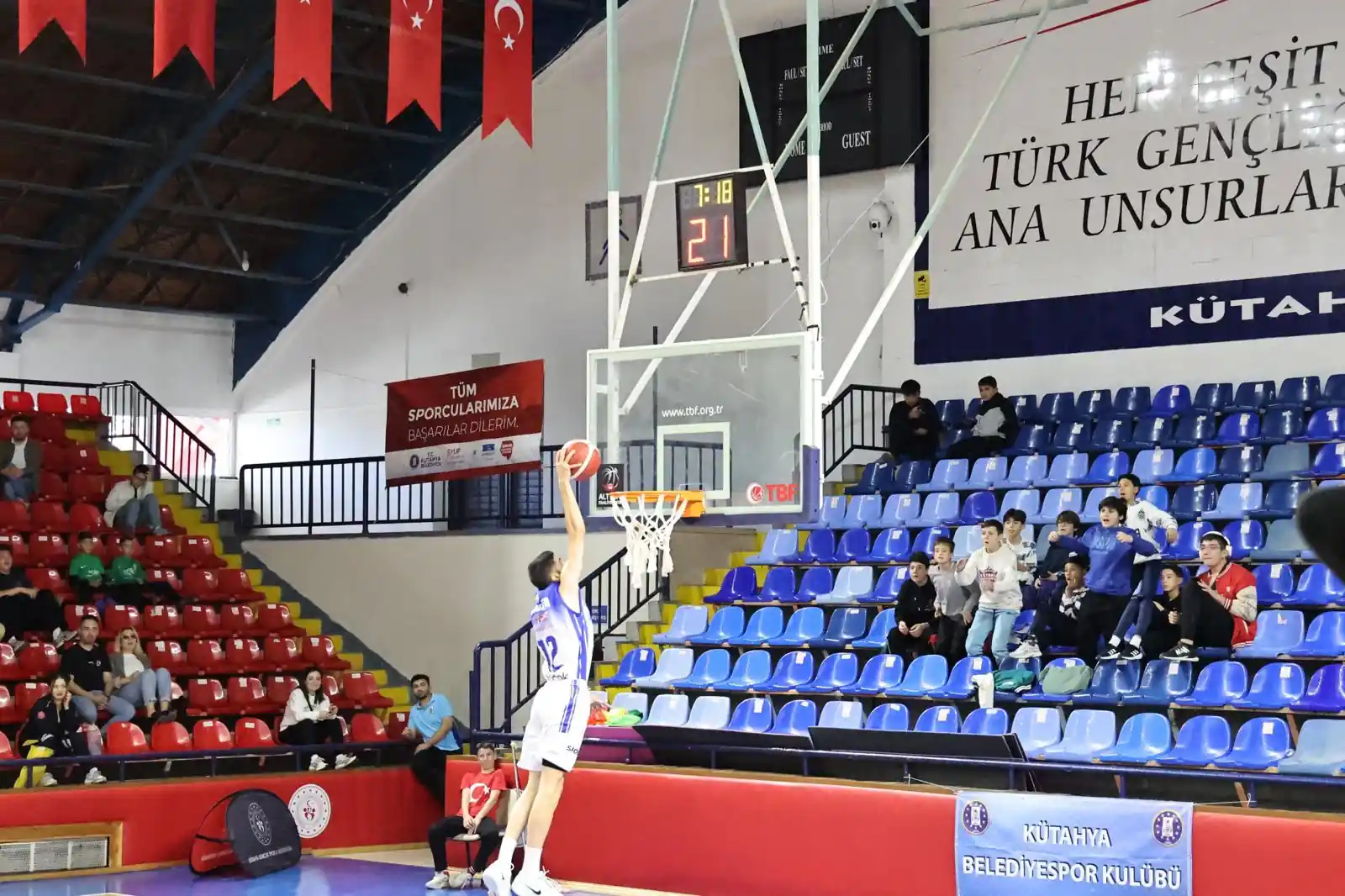 Kütahya Belediyespor, Son Saniyede Galibiyete Uzandı