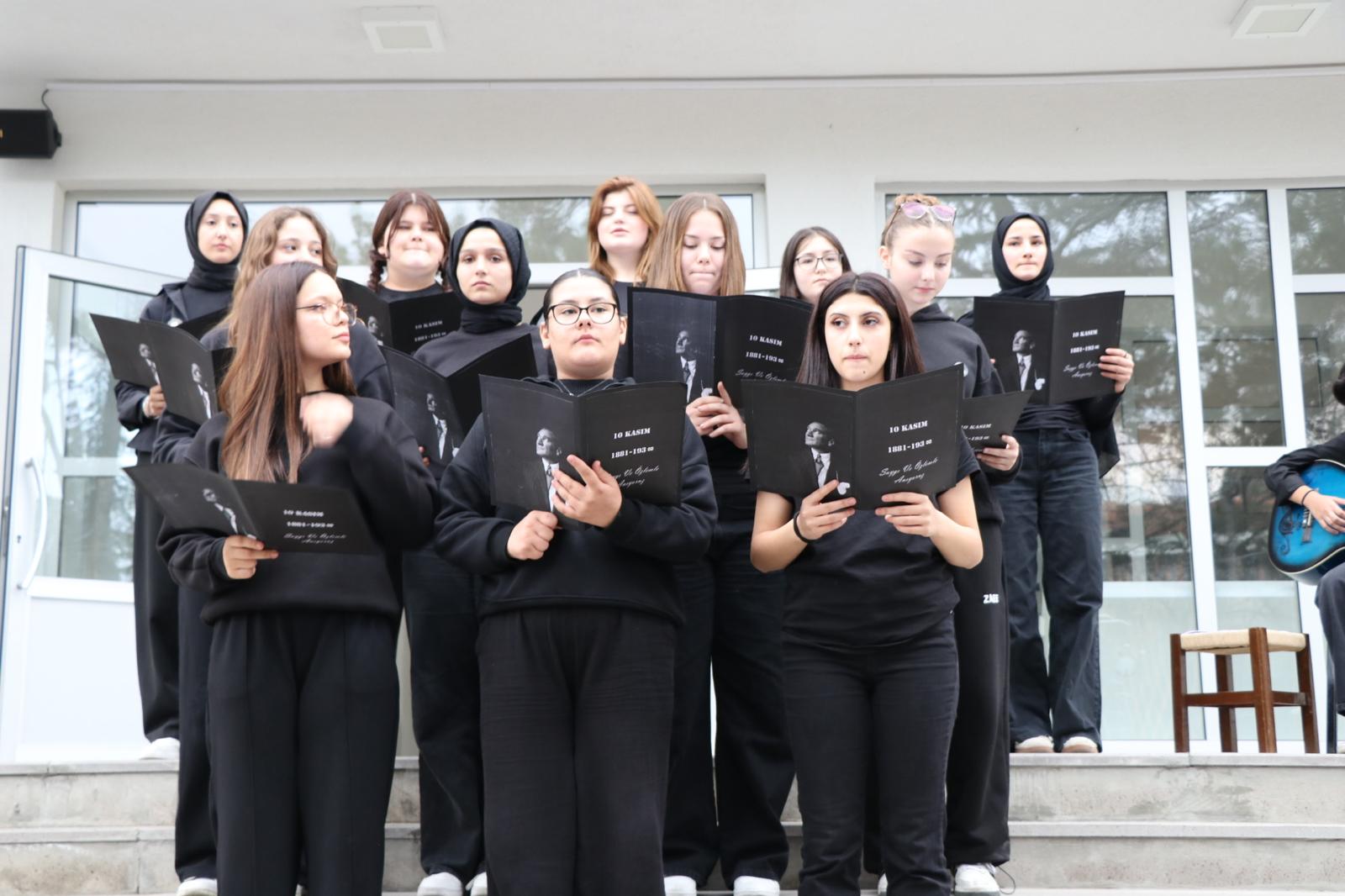 Kütahya Devlet Hatun Mtal’de Atatürk Unutulmadı