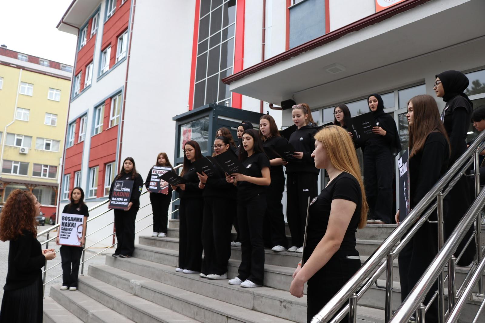 Kütahya Devlet Hatun Mtal’de Atatürk Unutulmadı1