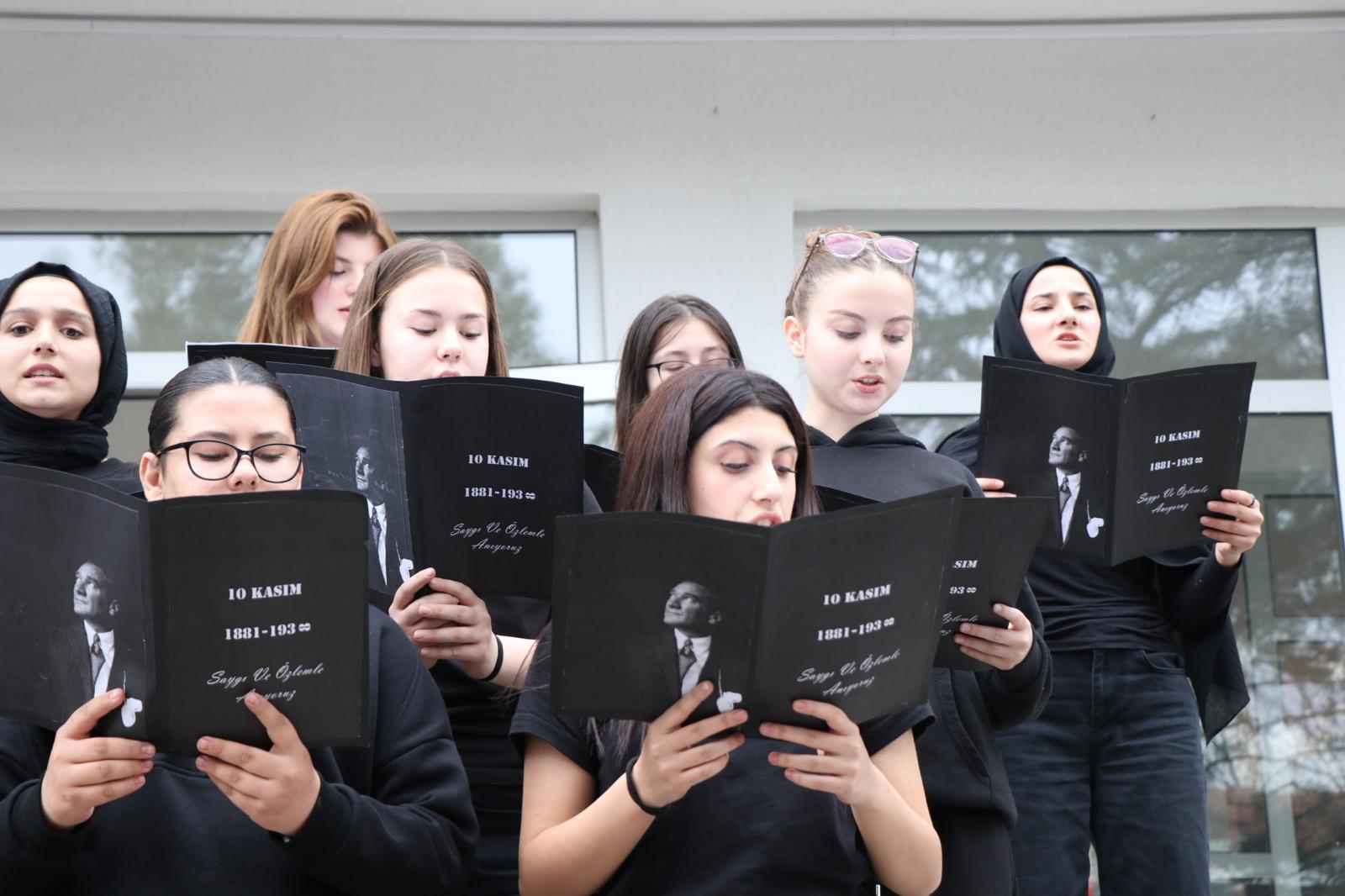 Kütahya Devlet Hatun Mtal’de Atatürk Unutulmadı4