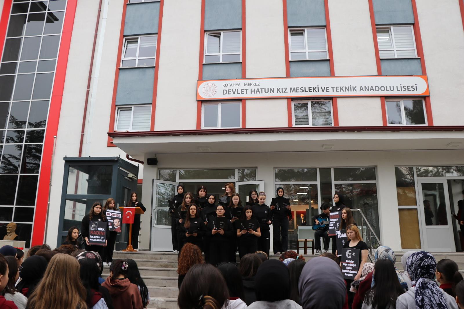 Kütahya Devlet Hatun Mtal’de Atatürk Unutulmadı7