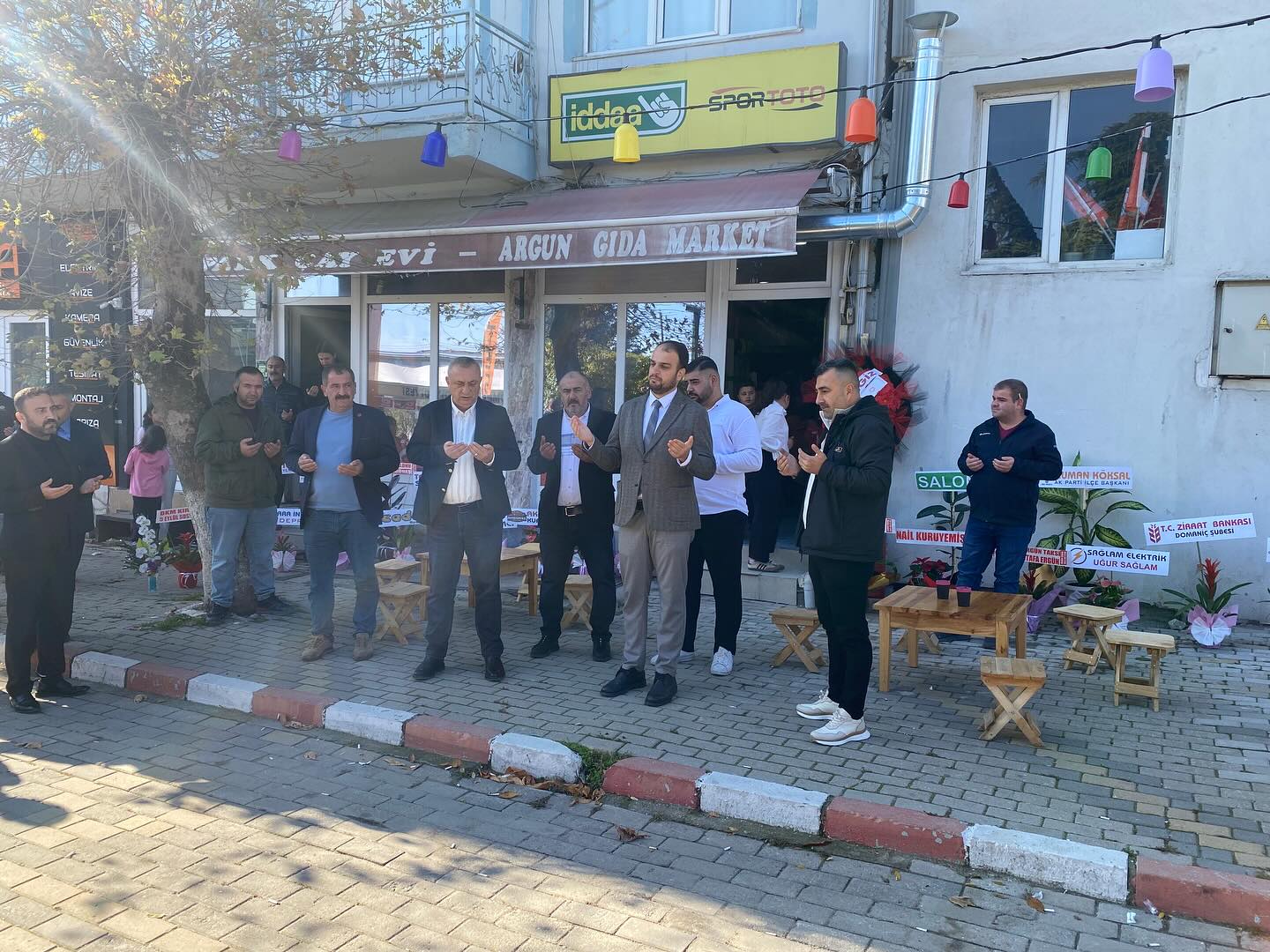 Kütahya Domaniç’te Meydan Fast Food Hizmete Açıldı2