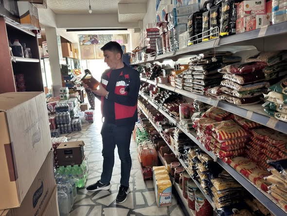 Kütahya Dumlupınar’da Marketlerde Gıda Denetimi Gerçekleştirildi 1