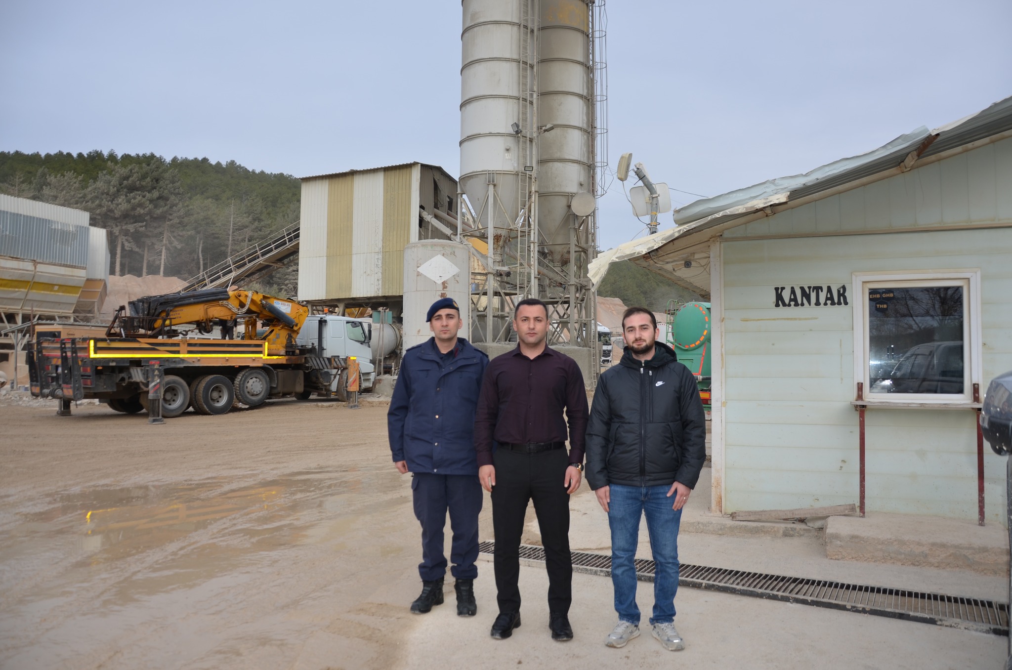 Kütahya Emet Kaymakamı Başkapan’dan Beton Tesisi Ziyareti2
