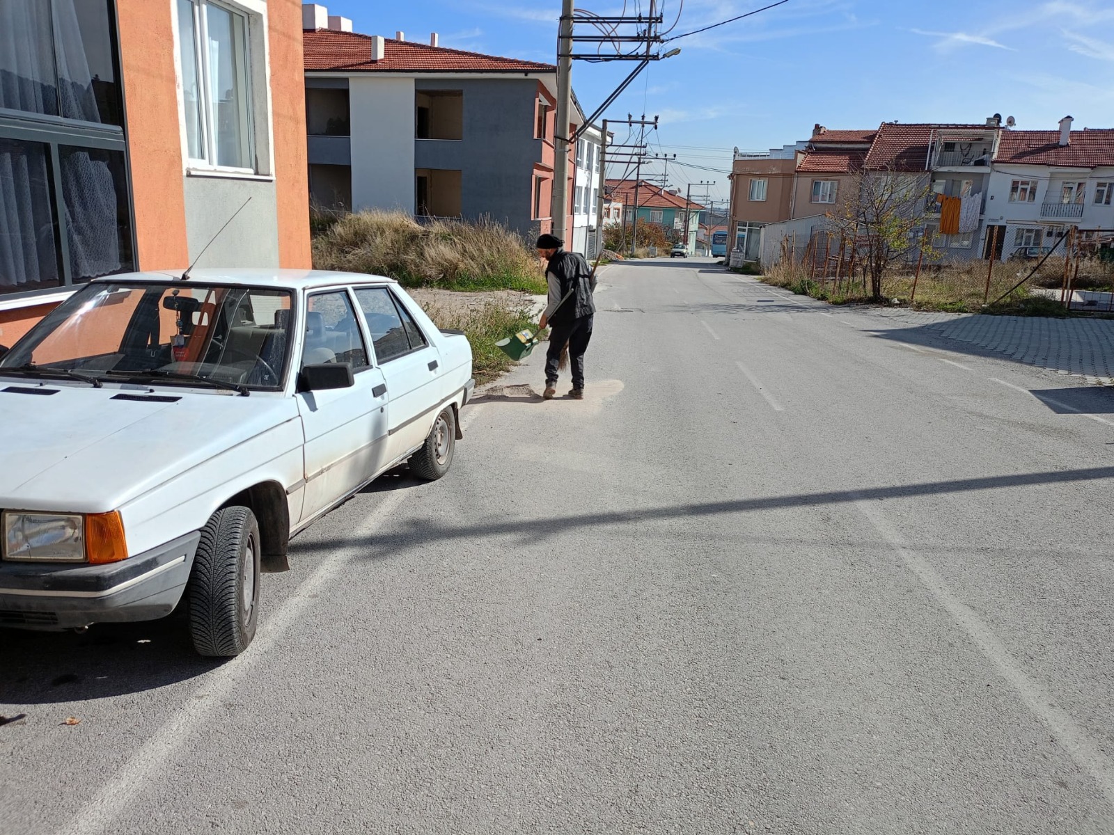 Kütahya Evliya Çelebi Mahallesi’nde Mil Temizliği Çalışması (4)