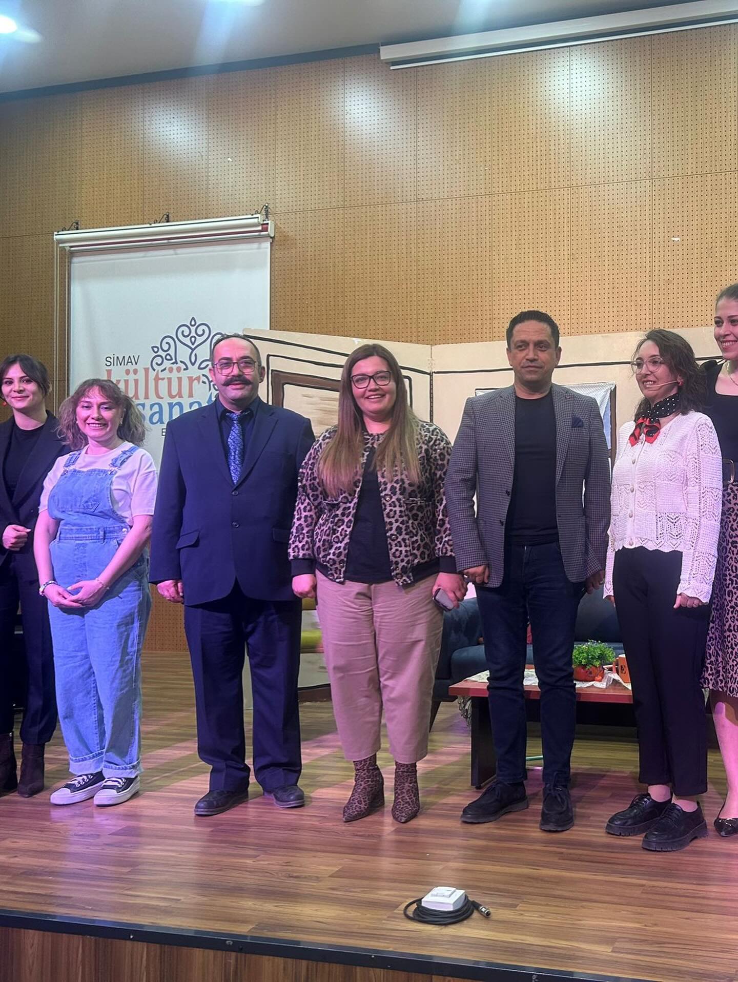 Kütahya Simav Ev Ödevi Krizi Tiyatro Oyunu Sahnelendi5