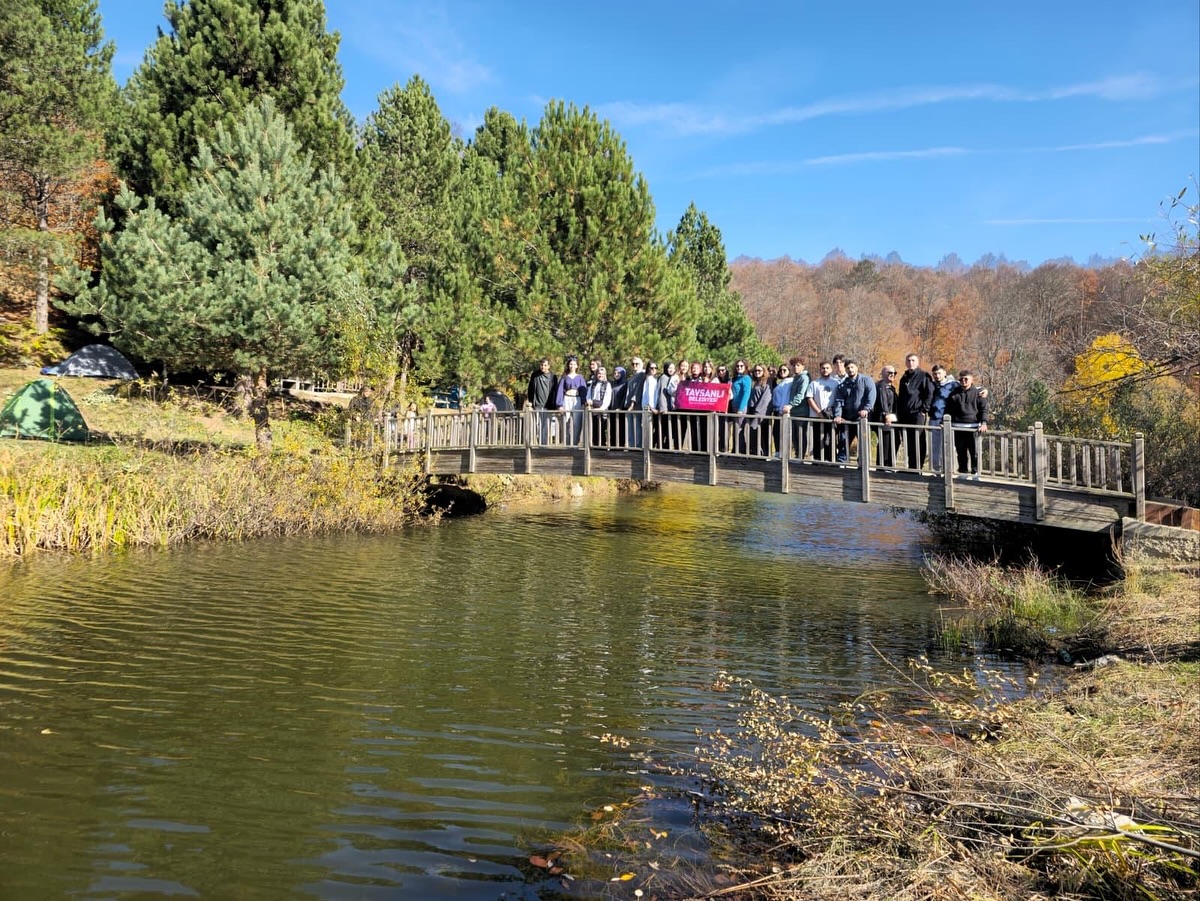 Kütahya Tavşanlı Başkanından Gençlik Nerede, Biz Oradayız!1