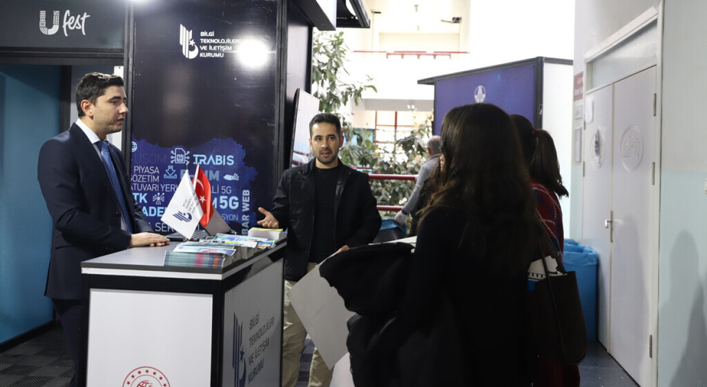 Kütahya Ufest Dpü’de Öğrencilerle Buluştu 2