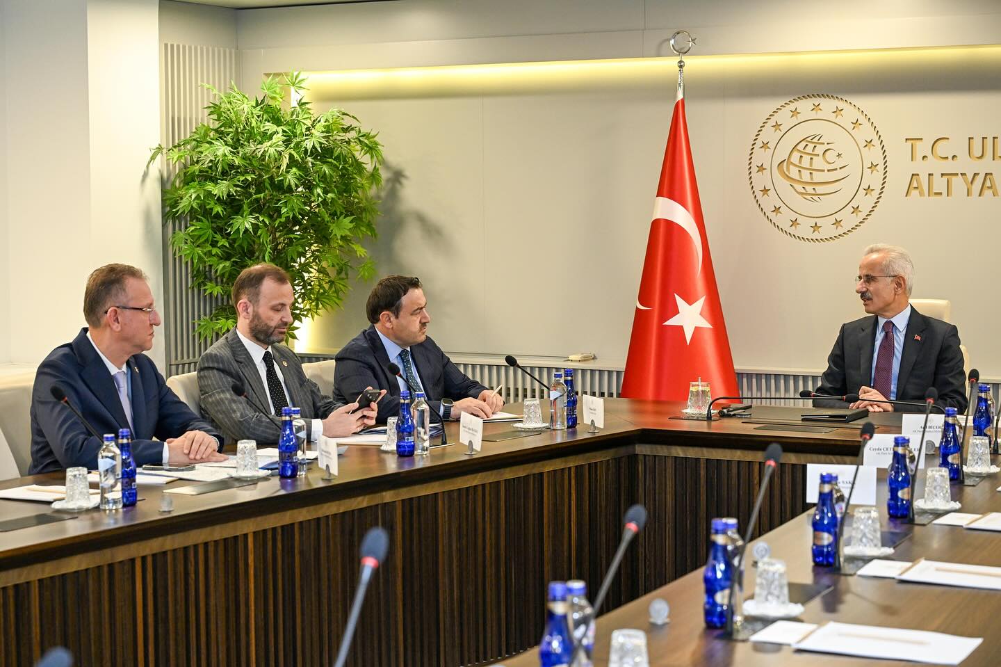 Kütahya Valisi Işın’dan Bakan Uraloğlu’na Ziyaret1