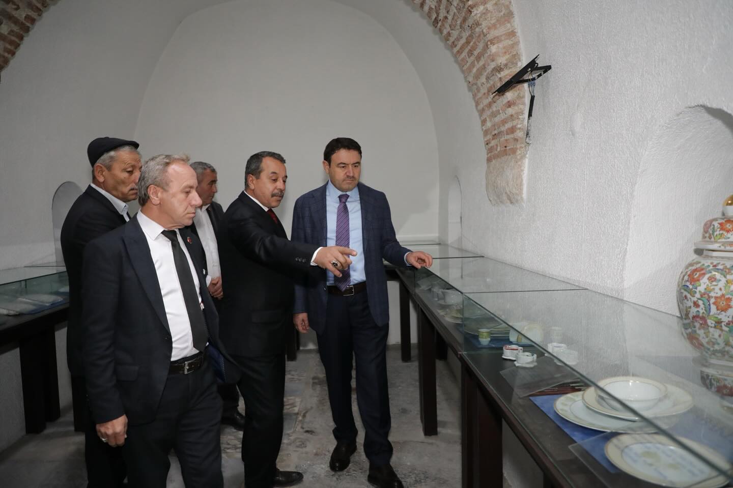 Kütahya Valisi Jeoloji Müzesine Inceleme Yaptı2