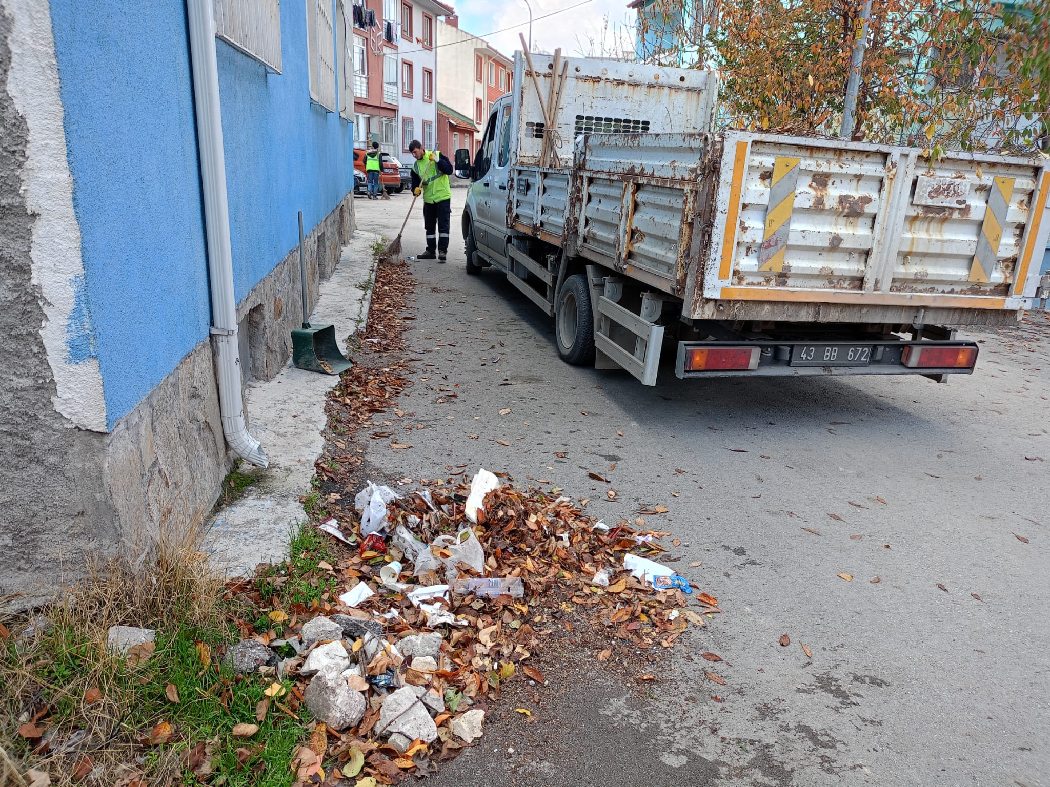Kütahya Yûnus Emre Mahallesi’nde Temizlik Çalışması (2)
