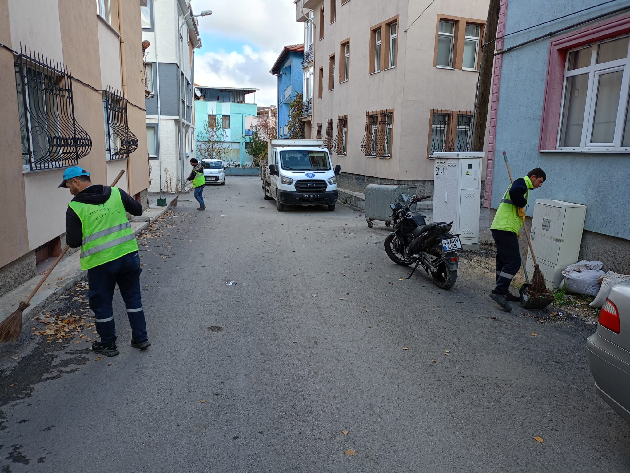 Kütahya Yûnus Emre Mahallesi’nde Temizlik Çalışması (6)