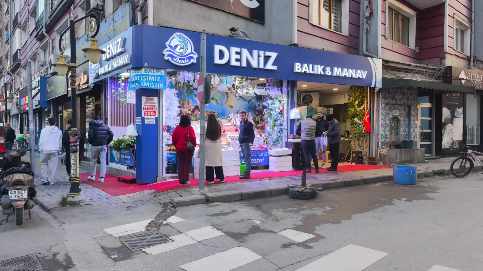 Kütahya’da Indirimli Hamsi Kampanyasına Yoğun Ilgi 3