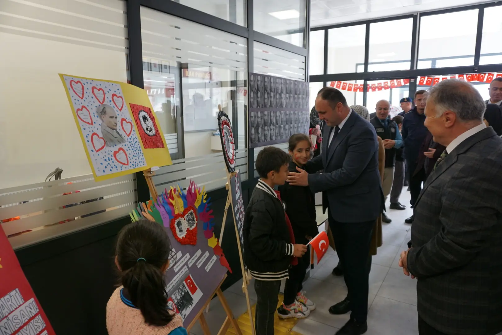 Kütahya’da Köy Okullarından Atatürk Sergisi 4