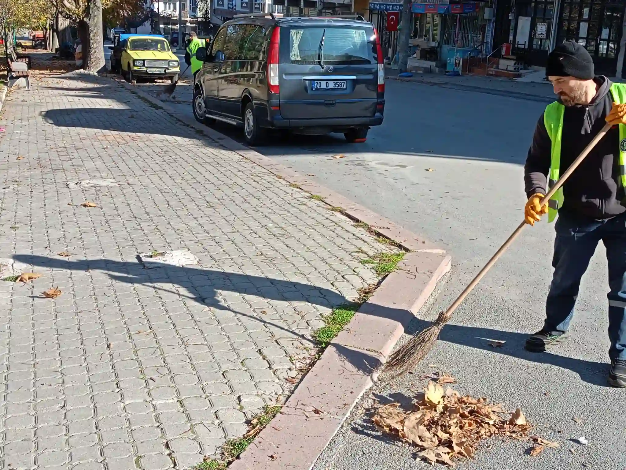 Kütahya’da Mahalle Ortak Alanlarda Temizlik 1