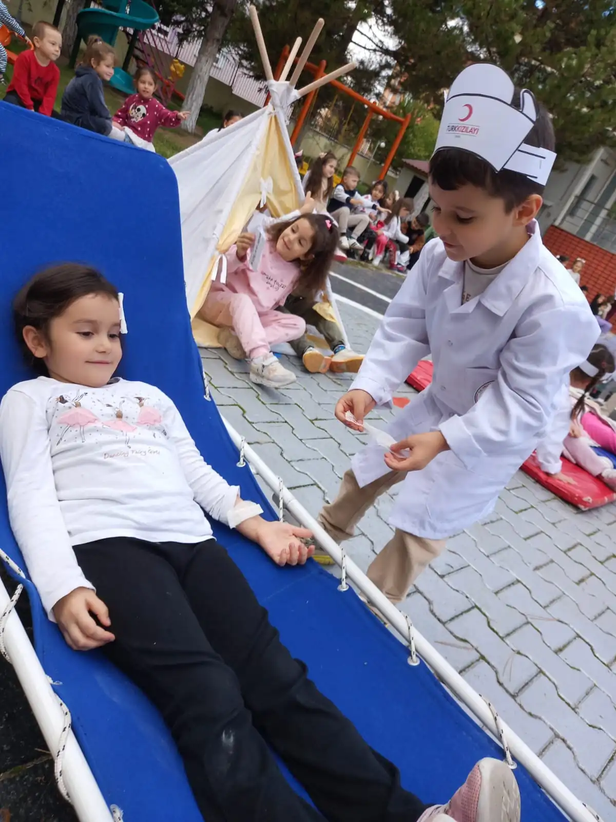 Kütahya’da Minik Öğrenciler Kızılay’ı Öğrendi