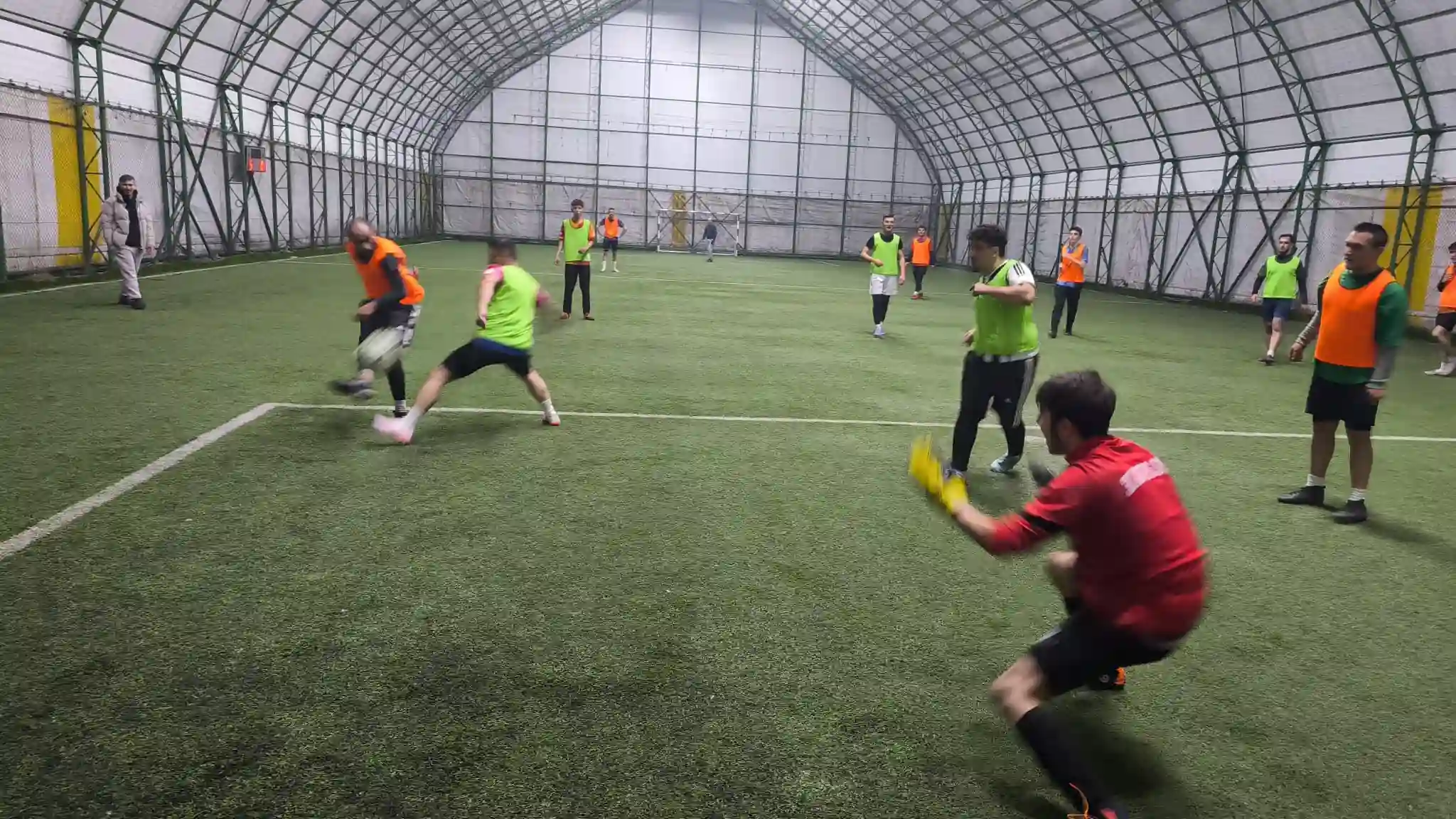 Kütahya’da Motosiklet Tutkunları Halı Sahada