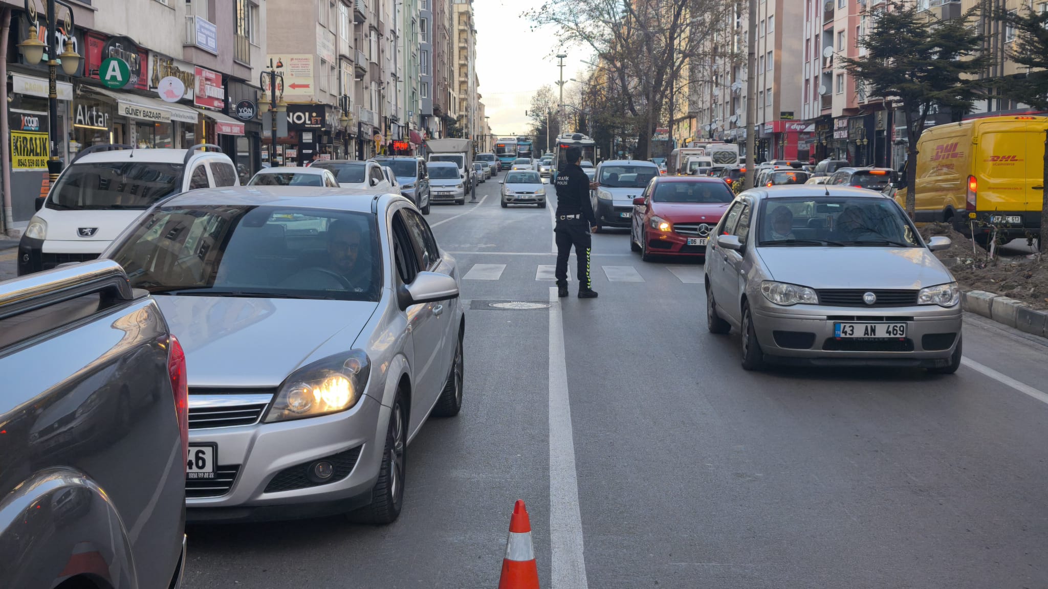 Kütahya’da Polis Ekiplerinin Denetimleri Sürüyor1