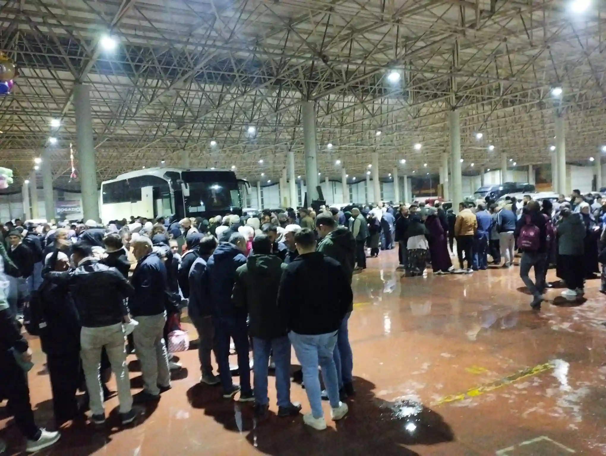 Kütahya’da Umre Kafileleri Uğurlanıyor