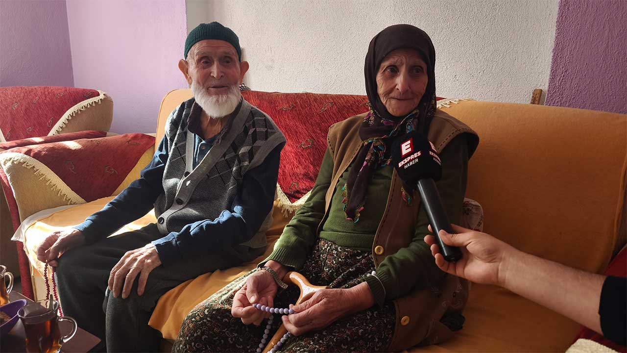 Kütahya’da Üzüm Çifti, 70 Yıl Aynı Yastığa Baş Koydu9