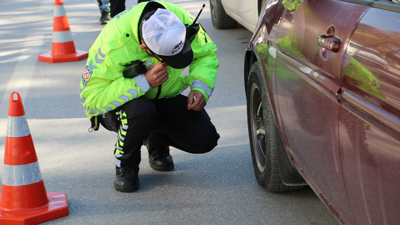 Kütahya’da Zorunlu Kış Lastiği Denetimleri Başladı7