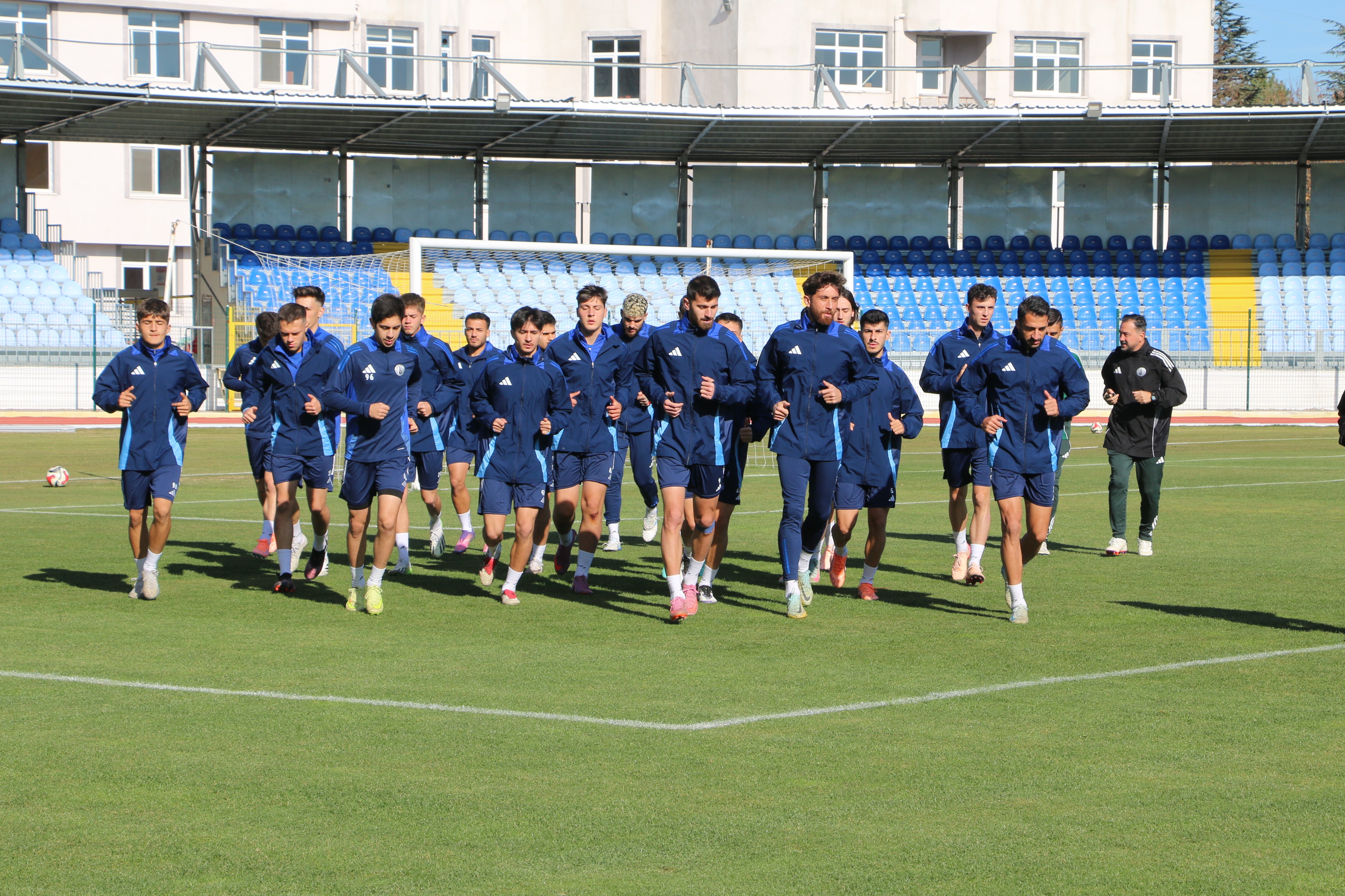 Kütahyaspor, Galibiyet Serisini Sürdürmek Istiyor (9)