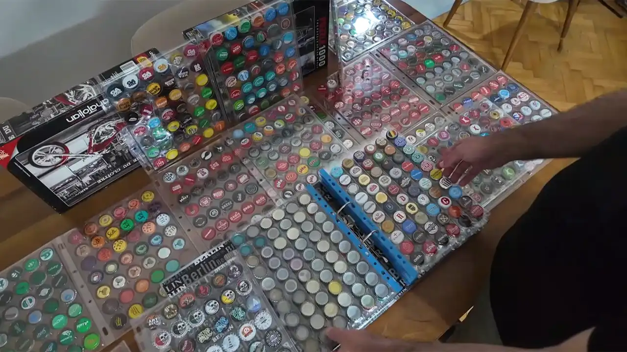 Oğluyla Oynarken Başladı, 65 Ülkeden Kapak Topladı