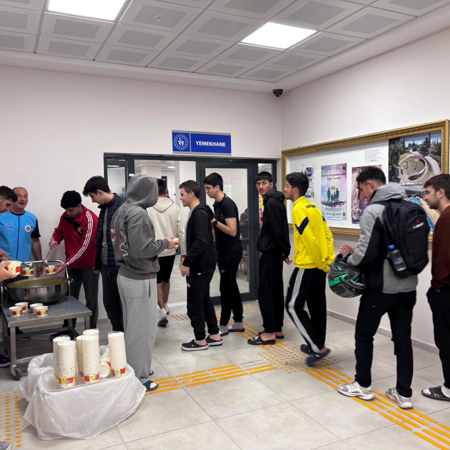 Simav’da Kyk Öğrencilerine Gece Çorbası Ikramı Devam Ediyor2