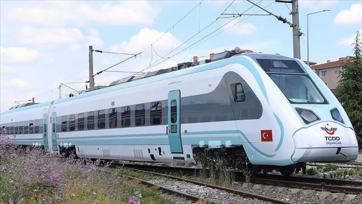 Türkiye'nin Ilk Milli Hızlı Treni 2026'Da Raylarda