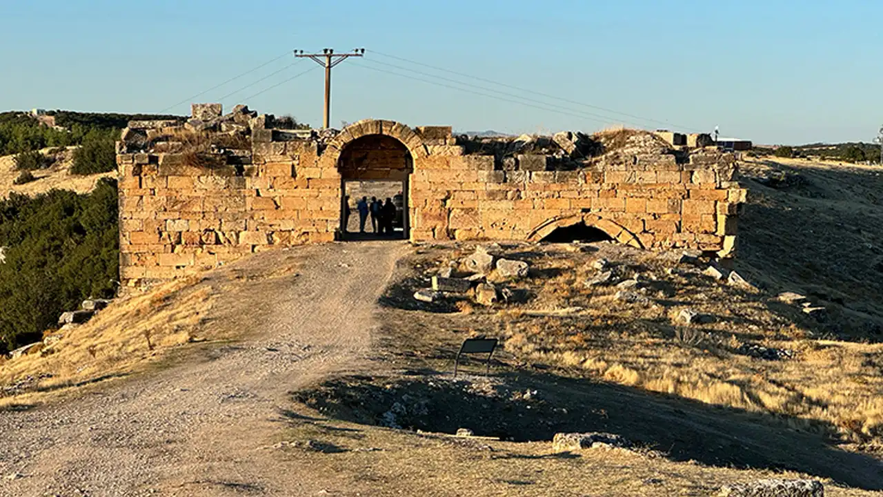 Uşak Tarihi Ve Kültürüyle Turistlerin Ilgisini Çekiyor 1