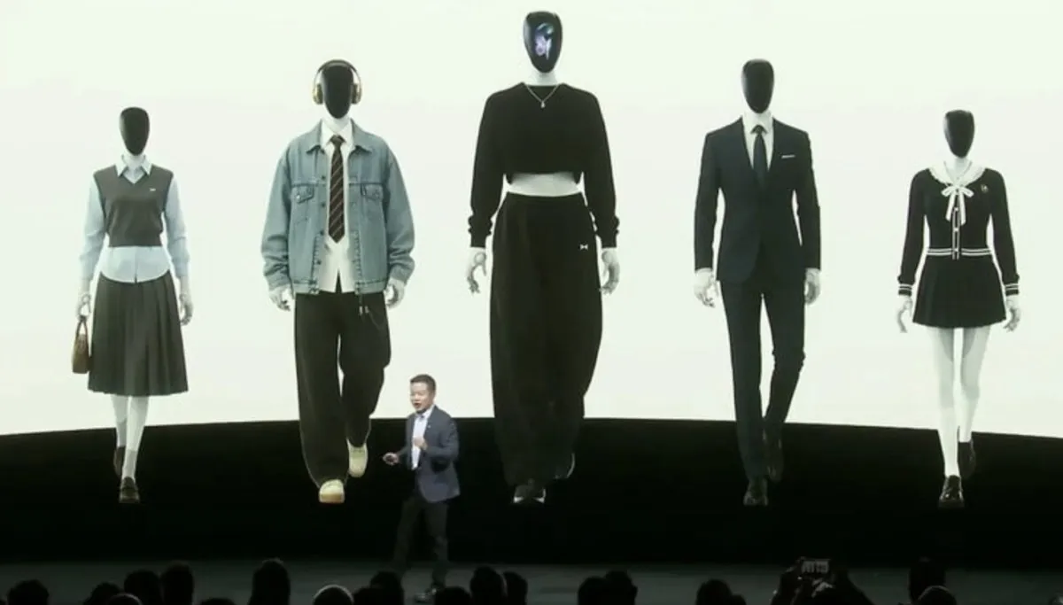 Xpeng’in Insansı Robotu Iron Sahnede Tanıtıldı2