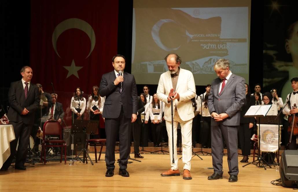 Kütahya’da “Kim Var?” temalı sanat etkinliği yapıldı 4